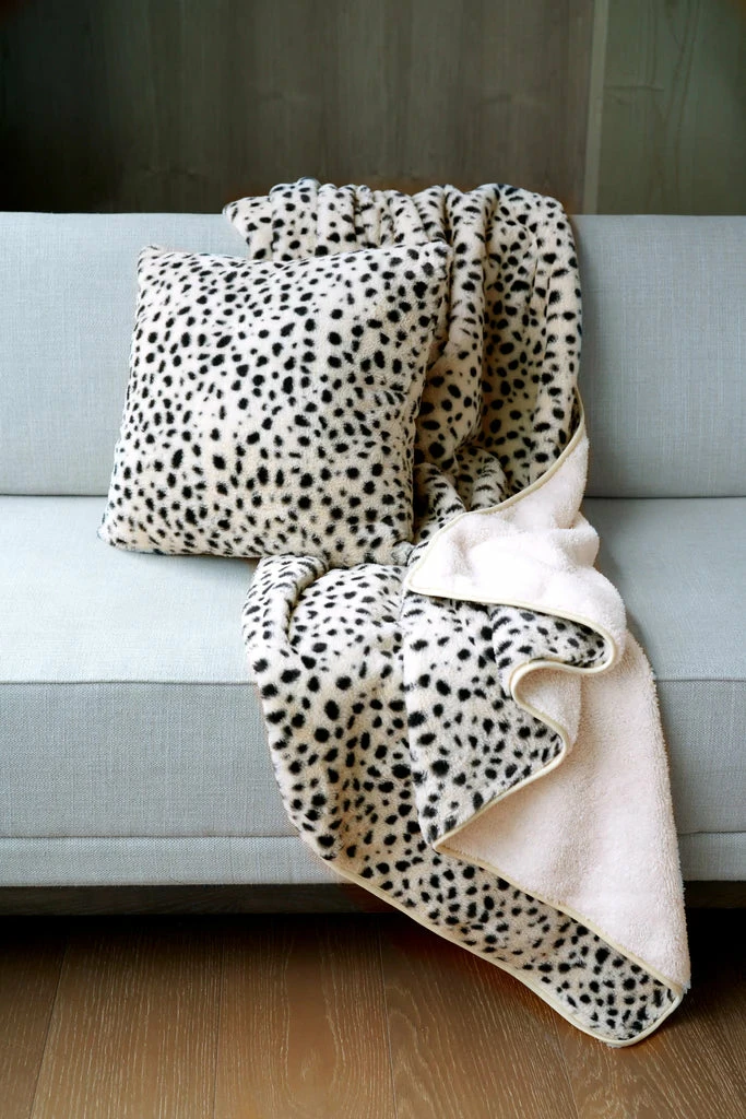 Inspire Me! Home Decor Leopard Faux Fur Cozy Throw 3 Inspire Me! Home Decor Leopard Faux Fur Cozy Throw