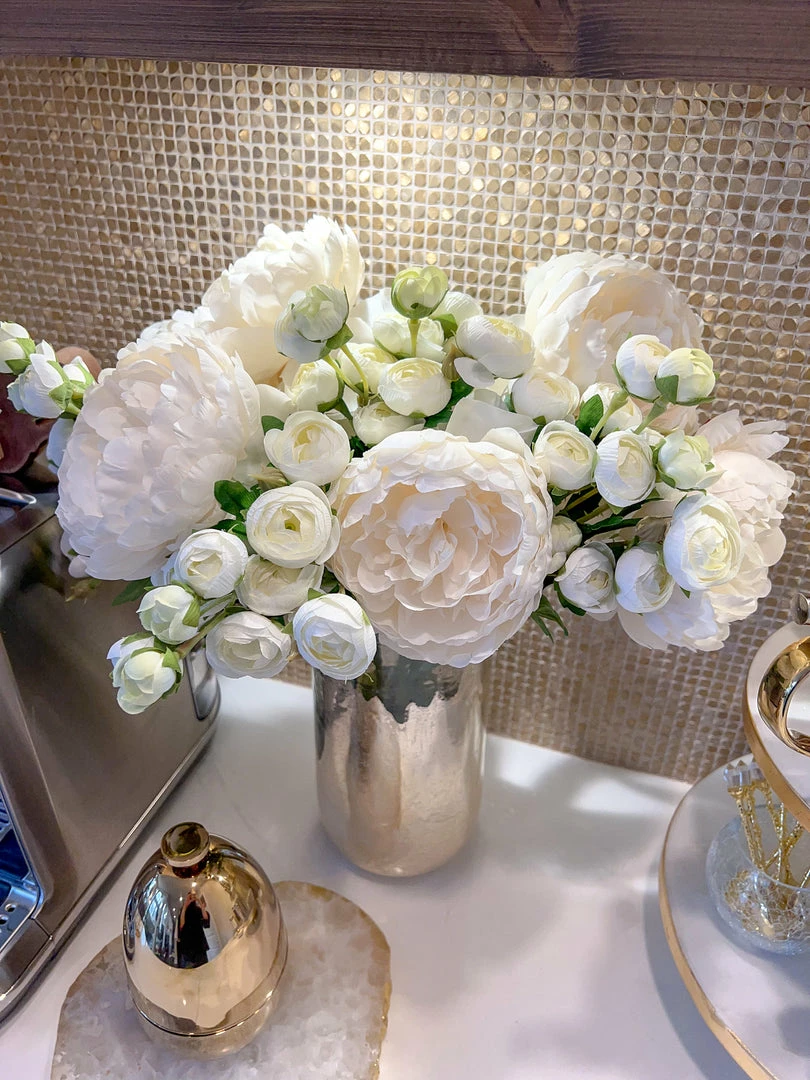 Inspire Me! Home Decor Floral Stems Ranunculus Bundle Stem (2 Colors) 5 Inspire Me! Home Decor Floral Stems Ranunculus Bundle Stem (2 Colors)