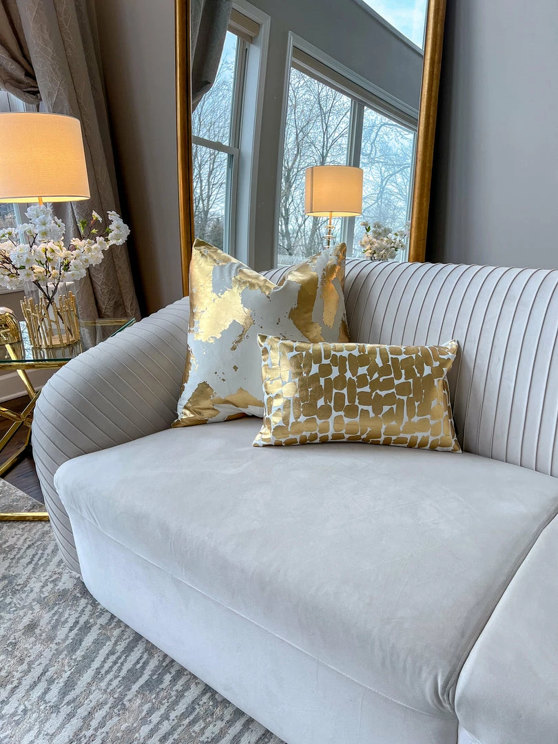 Cloud9d PILLOWS, RUGS, & THROWS Becca Ivory And Gold Pillow - 14" X 20" 5 Cloud9d PILLOWS, RUGS, & THROWS Becca Ivory And Gold Pillow - 14" X 20"