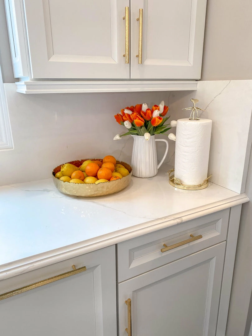 Inspire Me! Home Decor Gold Leaf Detailed Paper Towel Holder 11 Inspire Me! Home Decor Gold Leaf Detailed Paper Towel Holder