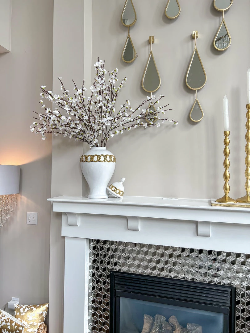 Inspire Me! Home Decor White Ceramic Ginger Jar With Stunning Gold Chain Details (3 Sizes) 4 Inspire Me! Home Decor White Ceramic Ginger Jar With Stunning Gold Chain Details (3 Sizes)